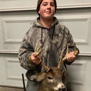 Meet your Posher, Alex